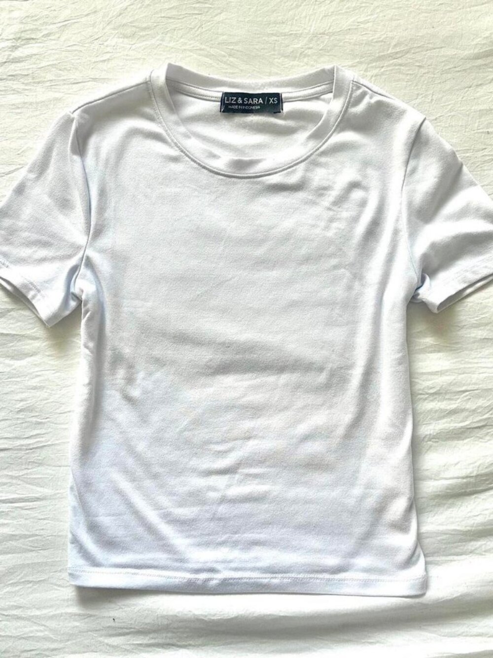 White Top - Picture 3 of 4